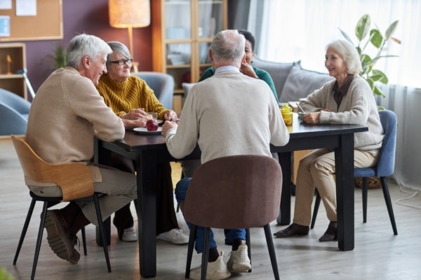 Advantages Of Living In A Senior Living Community